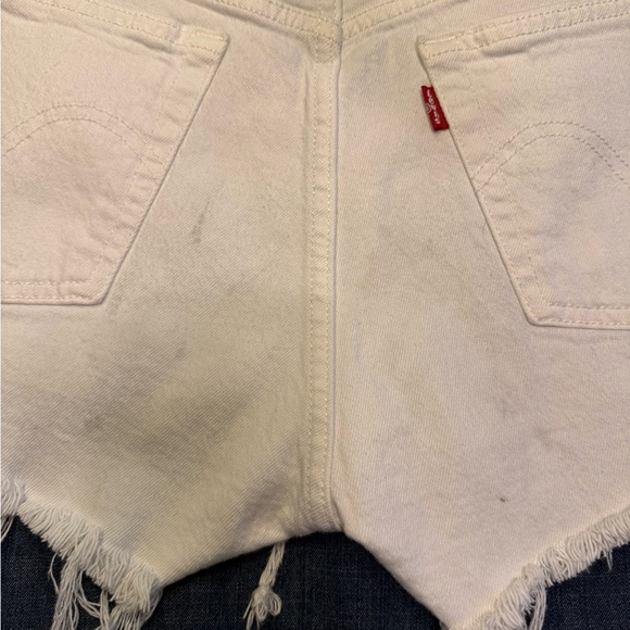 Levi’s 501 Shorts - Picture 6 of 8